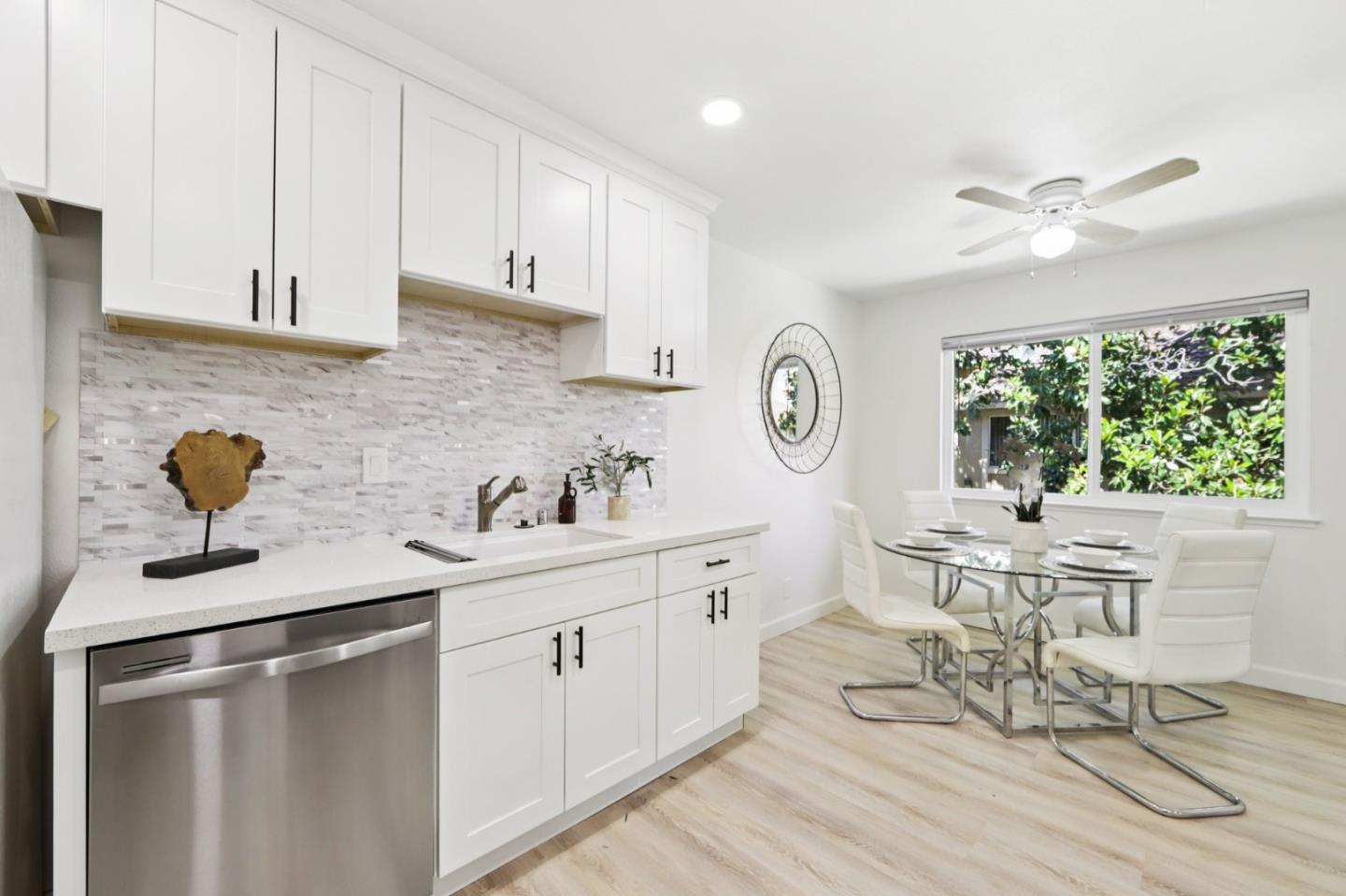 Detail Gallery Image 5 of 23 For 120 Damsen Dr, San Jose,  CA 95116 - 3 Beds | 2 Baths