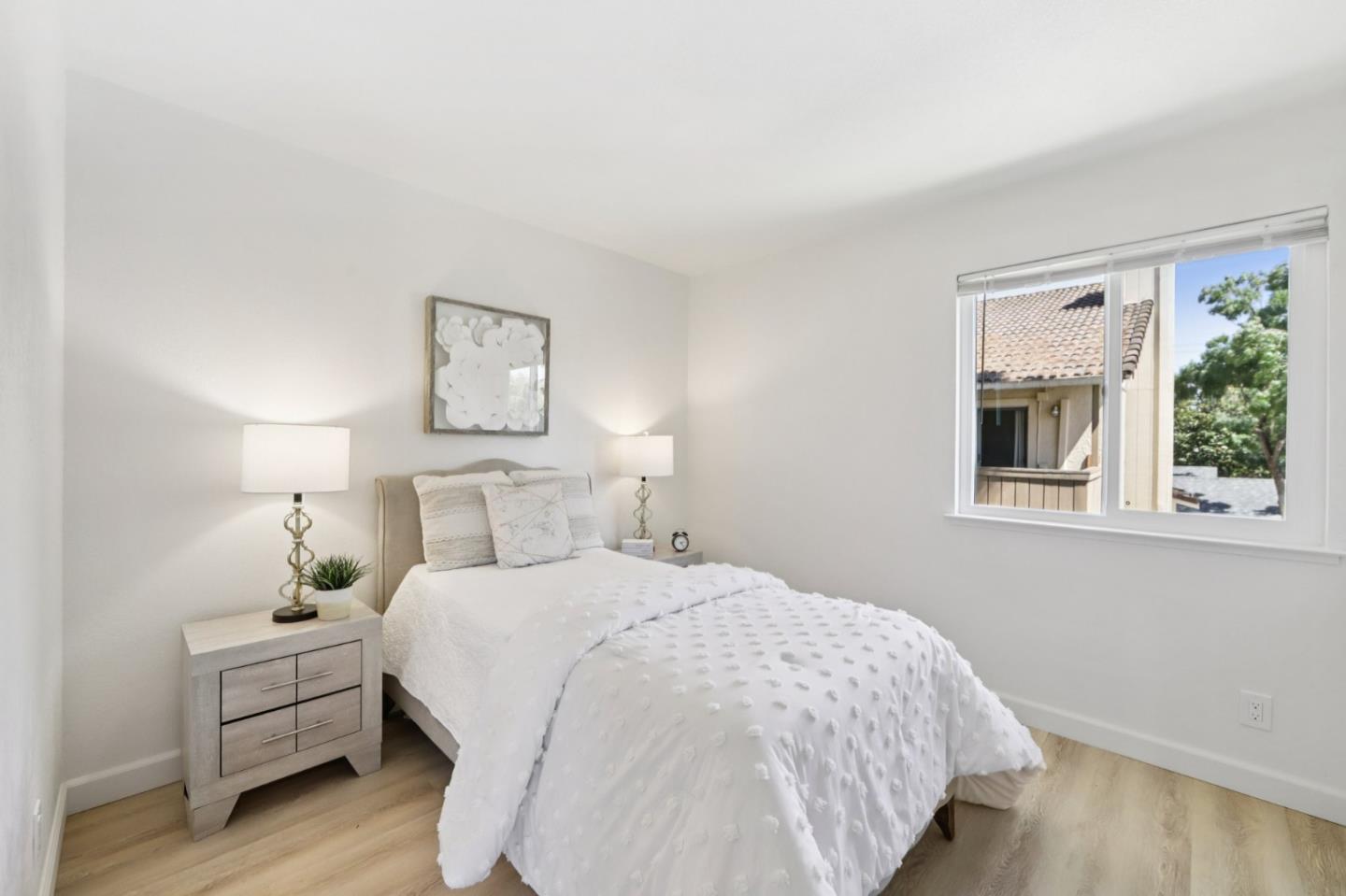 Detail Gallery Image 7 of 23 For 120 Damsen Dr, San Jose,  CA 95116 - 3 Beds | 2 Baths