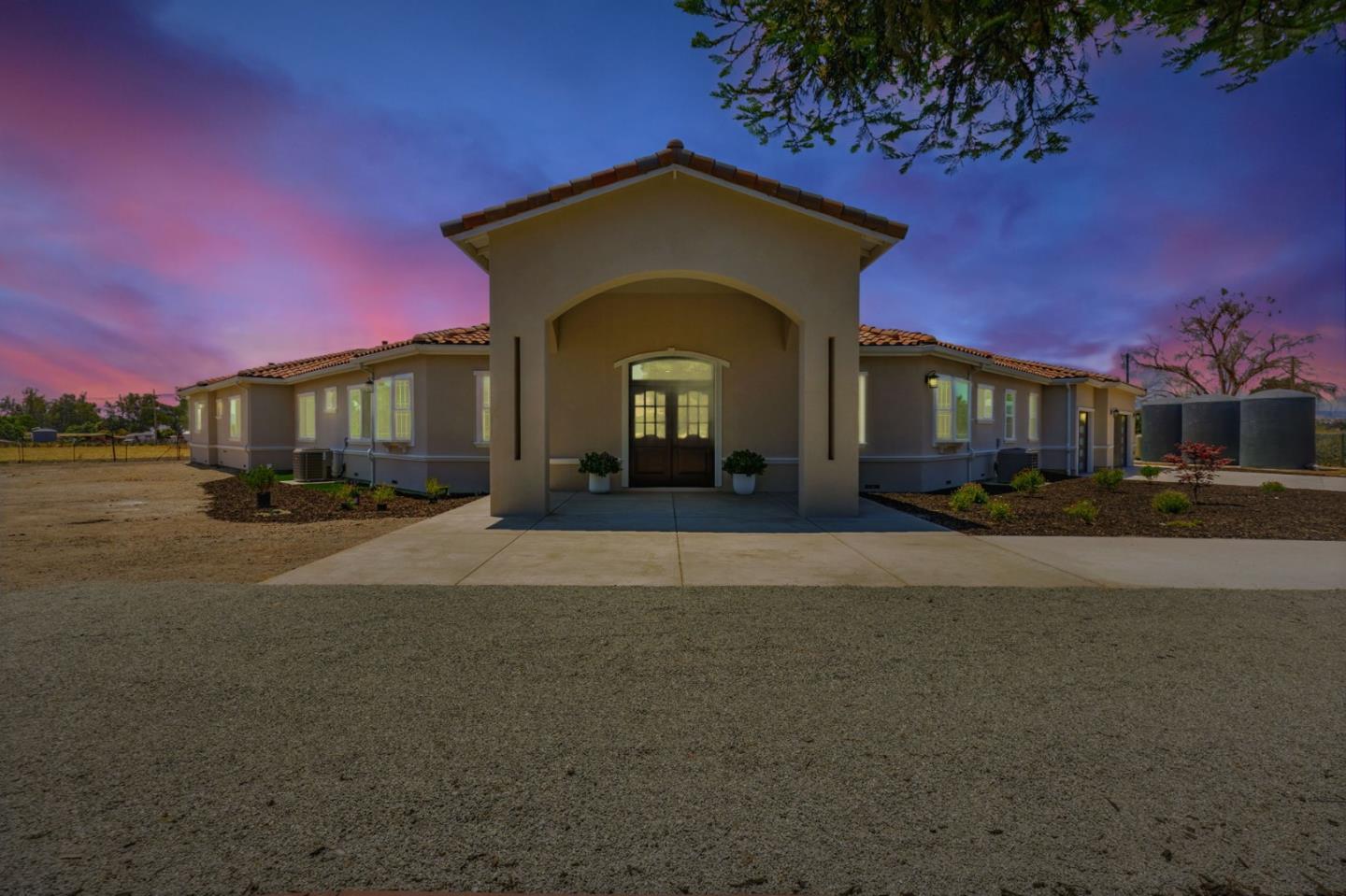 10055 Foothill AVE, Gilroy CA 95020