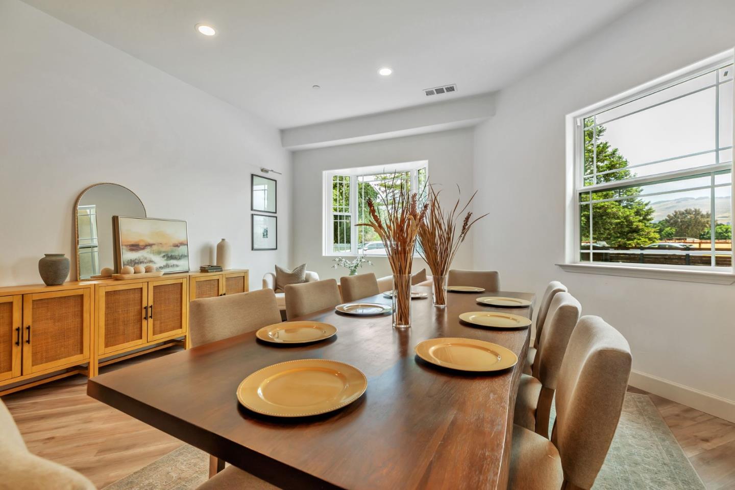 Detail Gallery Image 23 of 97 For 10055 Foothill Ave, Gilroy,  CA 95020 - 8 Beds | 7/1 Baths