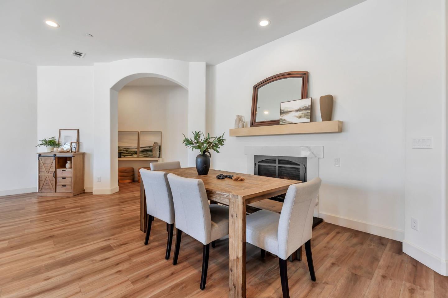 Detail Gallery Image 26 of 97 For 10055 Foothill Ave, Gilroy,  CA 95020 - 8 Beds | 7/1 Baths