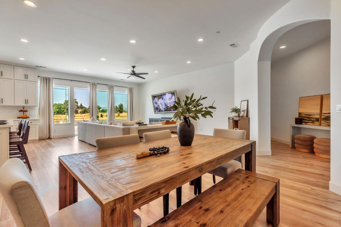 Detail Gallery Image 29 of 97 For 10055 Foothill Ave, Gilroy,  CA 95020 - 8 Beds | 7/1 Baths