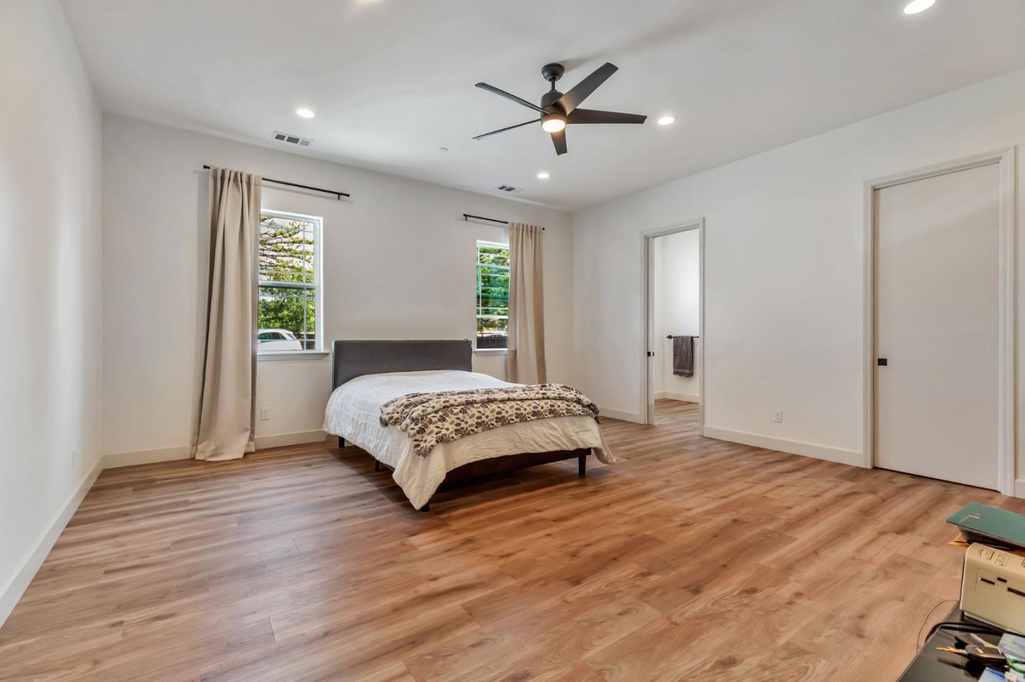Detail Gallery Image 32 of 97 For 10055 Foothill Ave, Gilroy,  CA 95020 - 8 Beds | 7/1 Baths