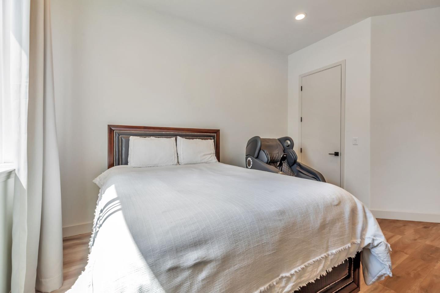 Detail Gallery Image 40 of 97 For 10055 Foothill Ave, Gilroy,  CA 95020 - 8 Beds | 7/1 Baths