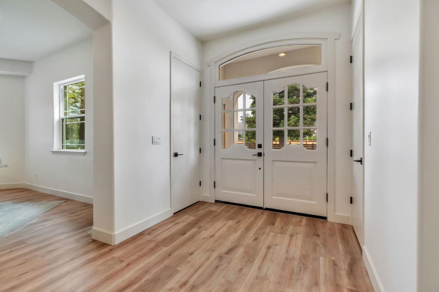 Detail Gallery Image 8 of 97 For 10055 Foothill Ave, Gilroy,  CA 95020 - 8 Beds | 7/1 Baths