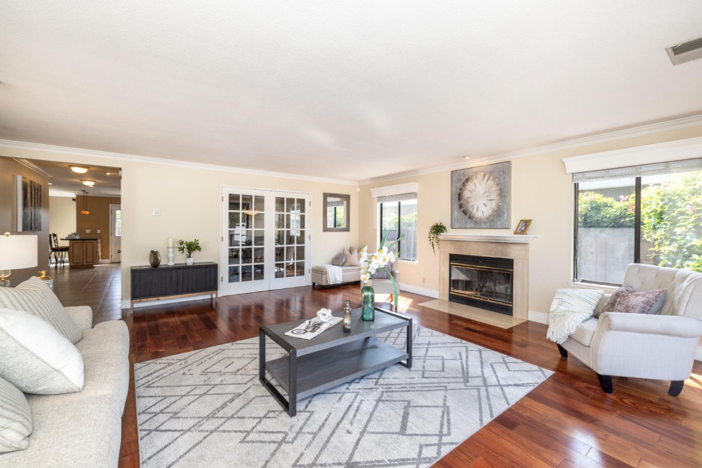 Detail Gallery Image 11 of 46 For 515 Lanyard Dr, Redwood City,  CA 94065 - 3 Beds | 2 Baths
