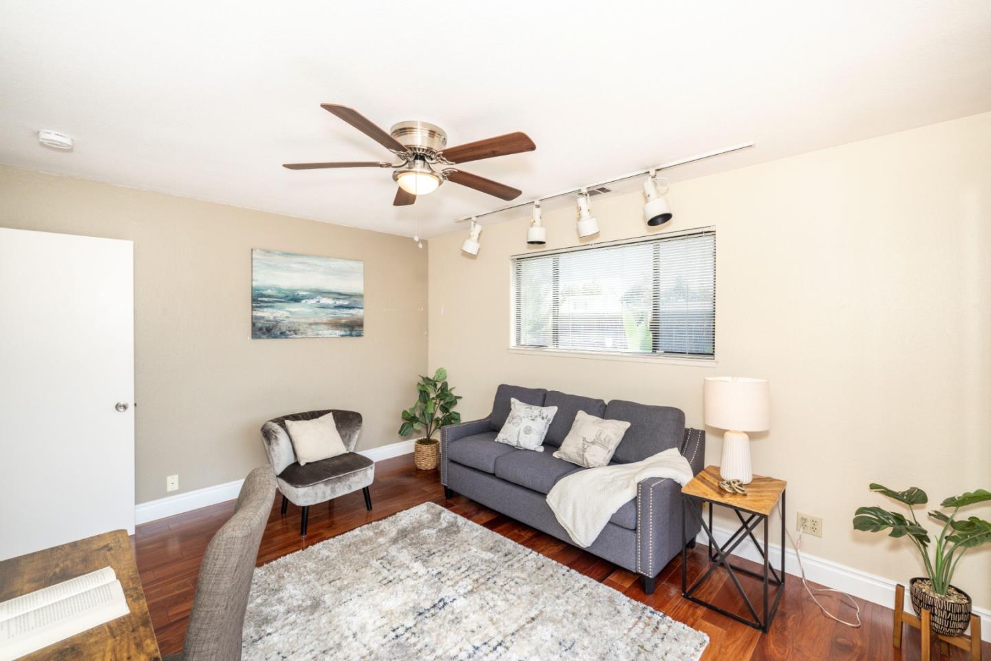 Detail Gallery Image 33 of 46 For 515 Lanyard Dr, Redwood City,  CA 94065 - 3 Beds | 2 Baths