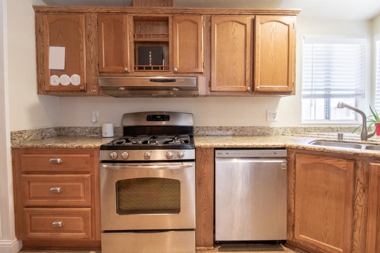 Detail Gallery Image 10 of 24 For 532a Millpond Dr 532a,  San Jose,  CA 95125 - 2 Beds | 2 Baths