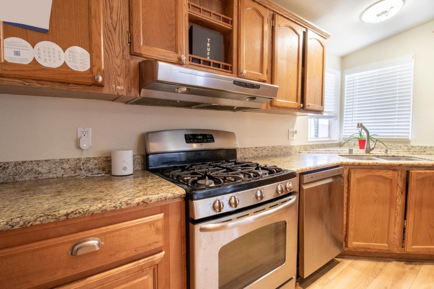 Detail Gallery Image 11 of 24 For 532a Millpond Dr 532a,  San Jose,  CA 95125 - 2 Beds | 2 Baths