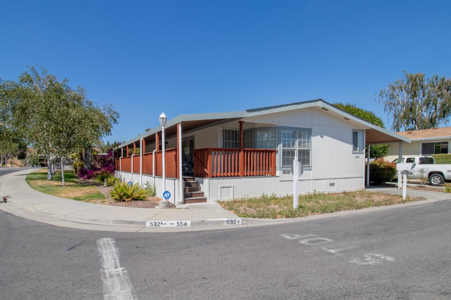 Detail Gallery Image 2 of 24 For 532a Millpond Dr 532a,  San Jose,  CA 95125 - 2 Beds | 2 Baths