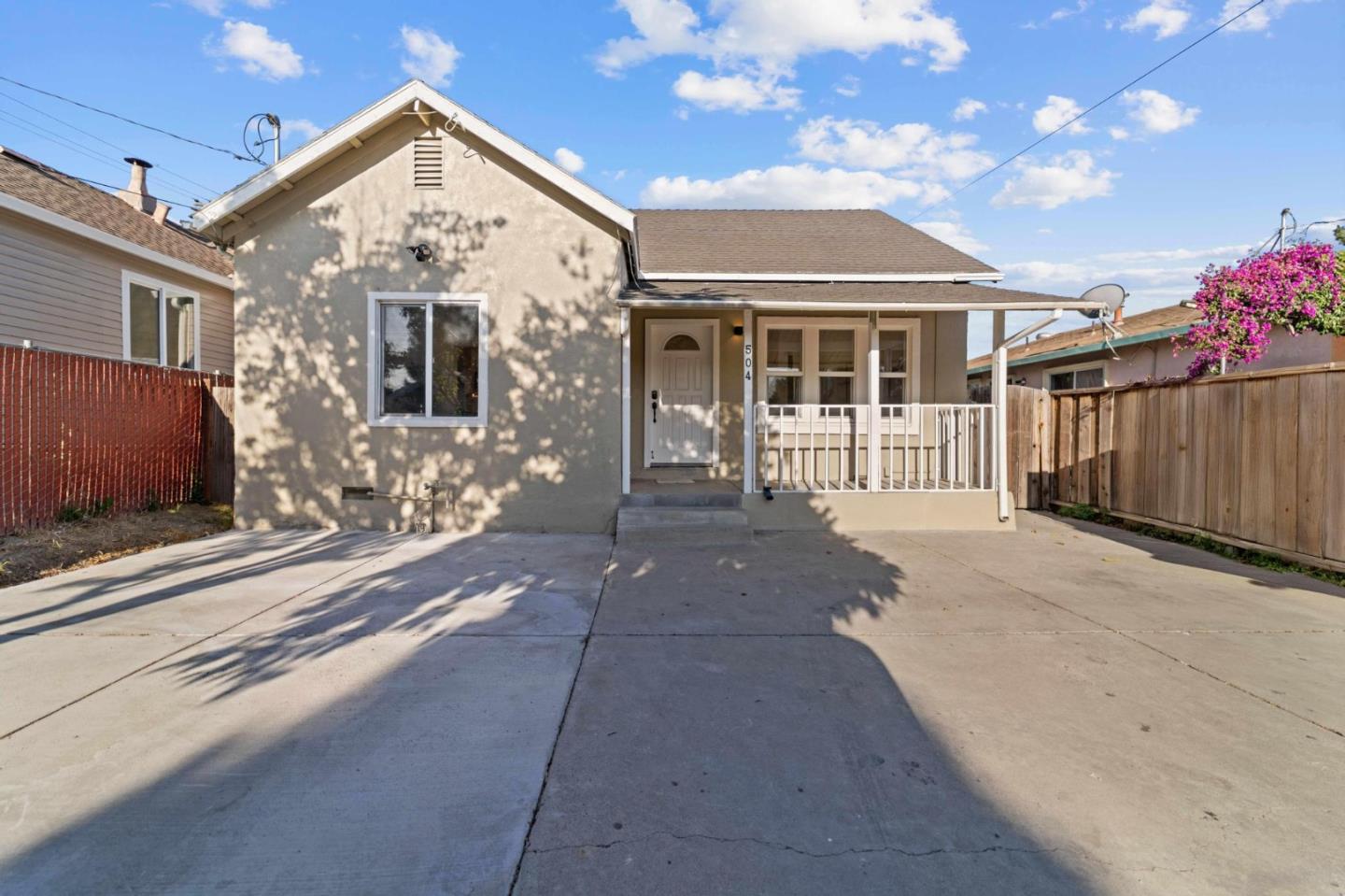 Detail Gallery Image 7 of 54 For 504 Hannah St, San Jose,  CA 95126 - 2 Beds | 2 Baths
