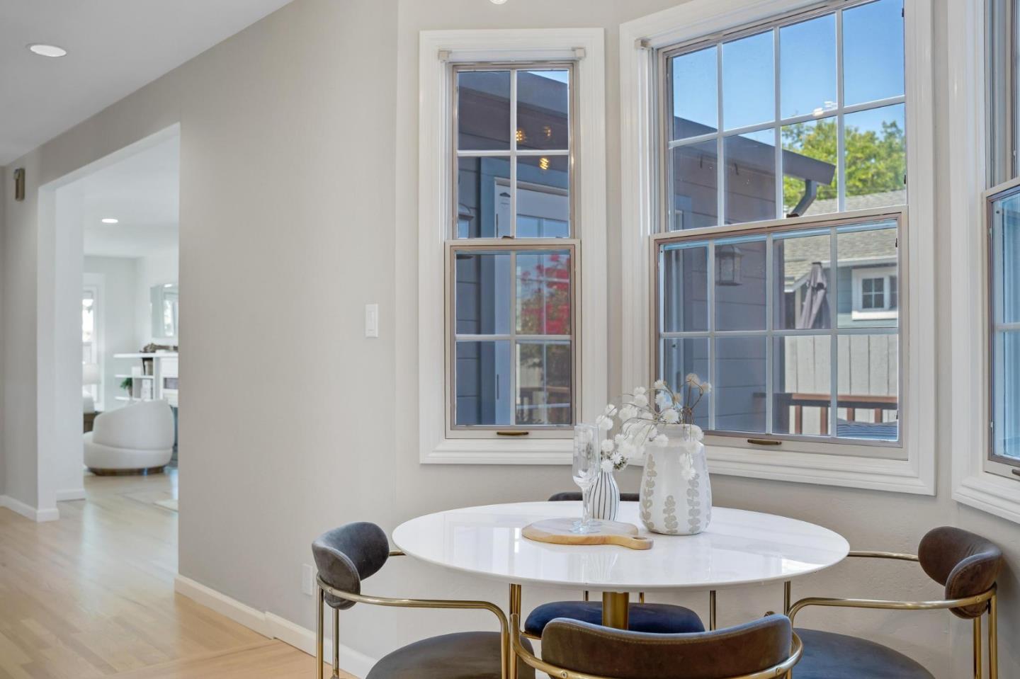 Detail Gallery Image 18 of 60 For 1518 Arguello St, Redwood City,  CA 94063 - 3 Beds | 2/1 Baths