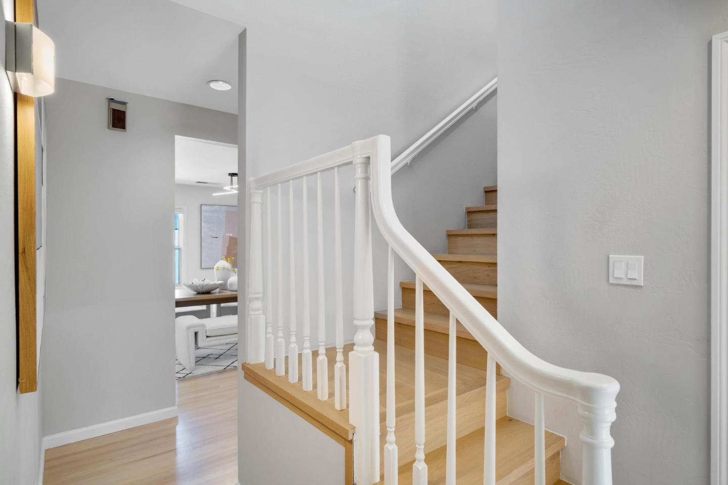 Detail Gallery Image 30 of 60 For 1518 Arguello St, Redwood City,  CA 94063 - 3 Beds | 2/1 Baths