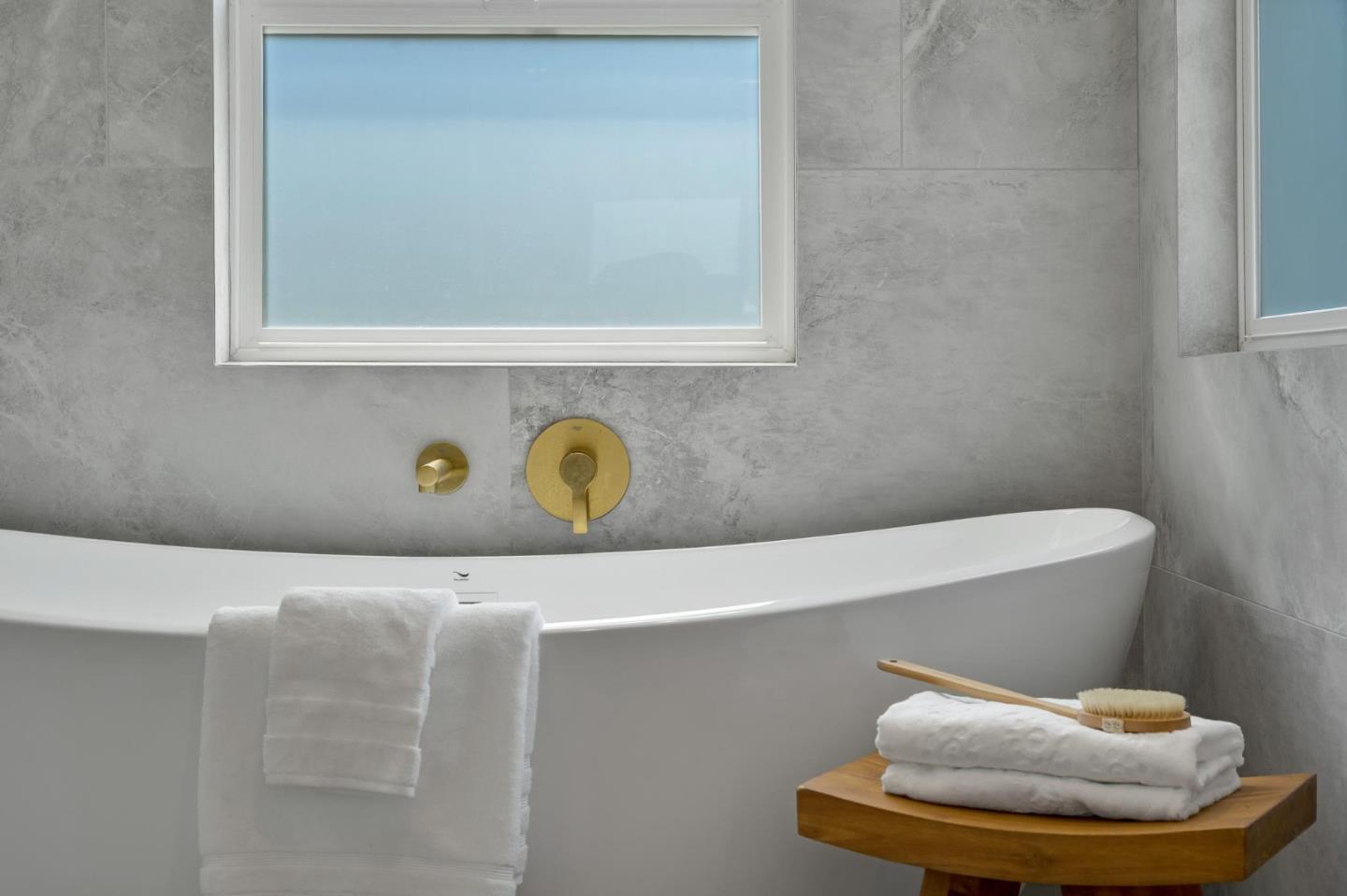 Detail Gallery Image 39 of 60 For 1518 Arguello St, Redwood City,  CA 94063 - 3 Beds | 2/1 Baths