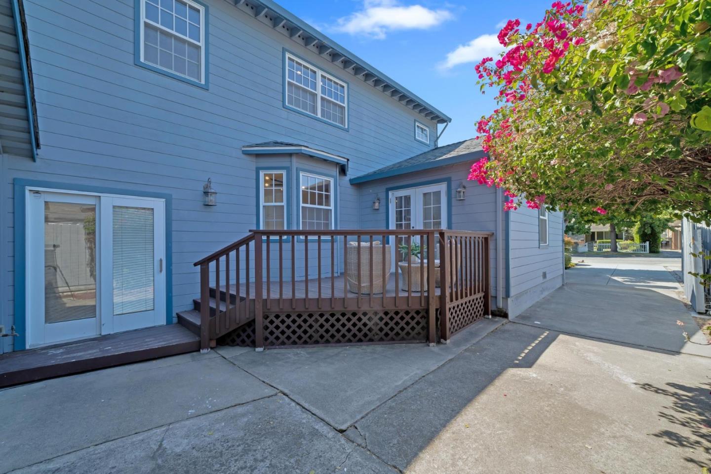 Detail Gallery Image 42 of 60 For 1518 Arguello St, Redwood City,  CA 94063 - 3 Beds | 2/1 Baths