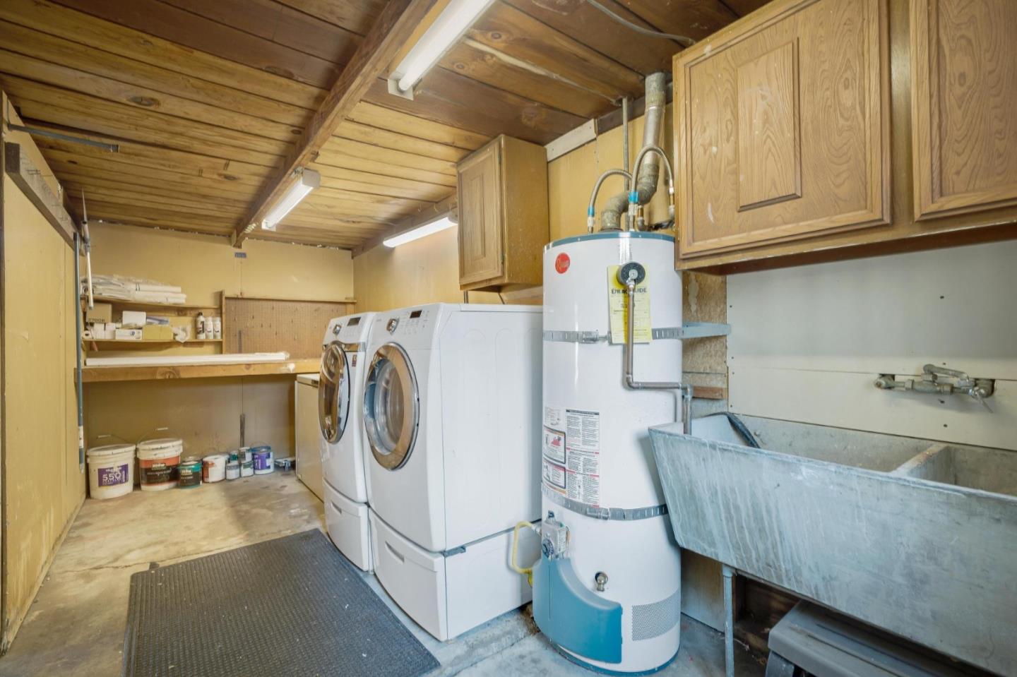 Detail Gallery Image 46 of 60 For 1518 Arguello St, Redwood City,  CA 94063 - 3 Beds | 2/1 Baths