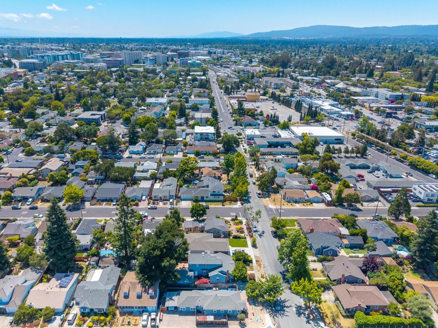Detail Gallery Image 54 of 60 For 1518 Arguello St, Redwood City,  CA 94063 - 3 Beds | 2/1 Baths
