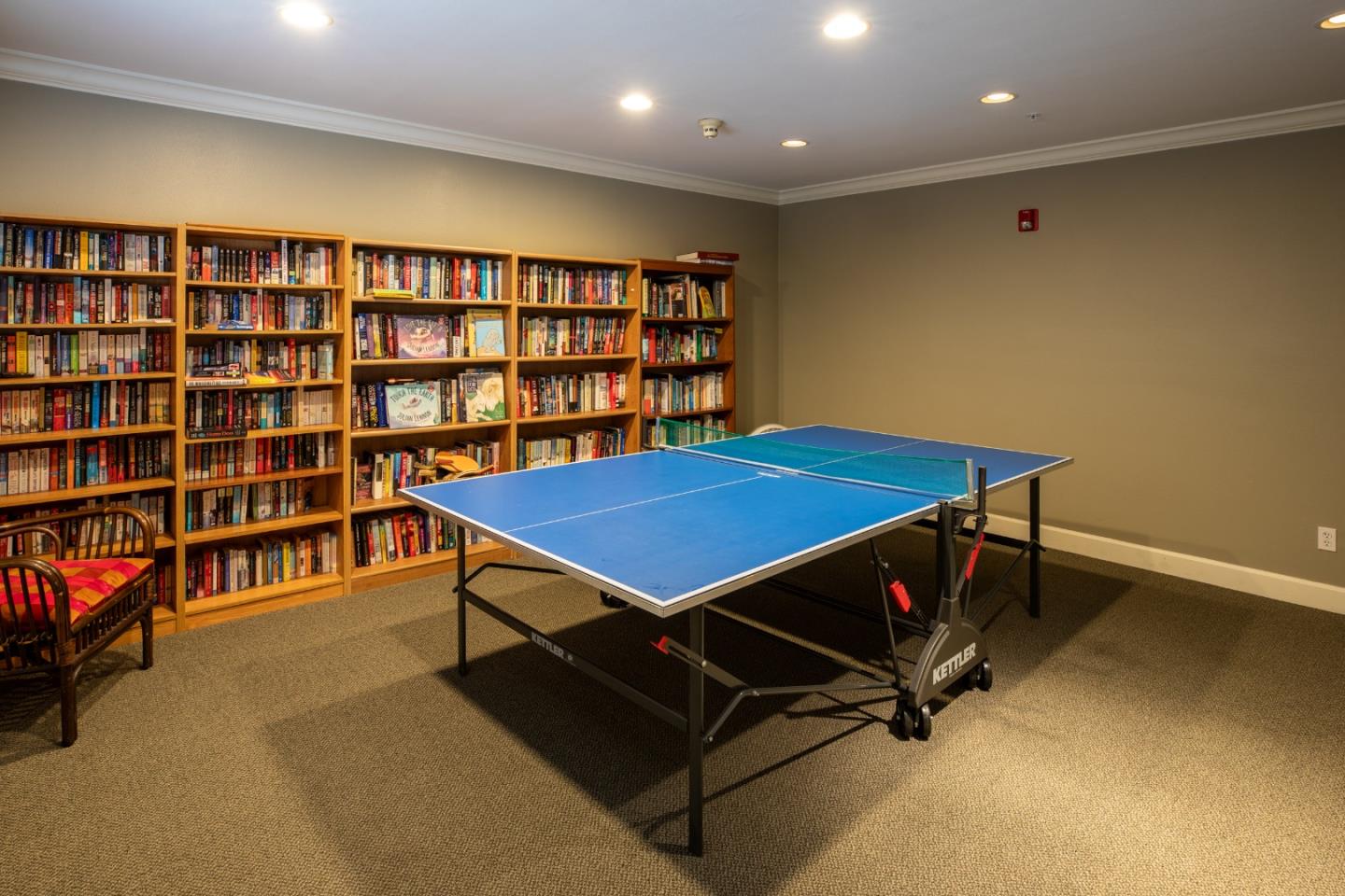 Detail Gallery Image 16 of 26 For 20 Willow Rd #5,  Menlo Park,  CA 94025 - 1 Beds | 1 Baths
