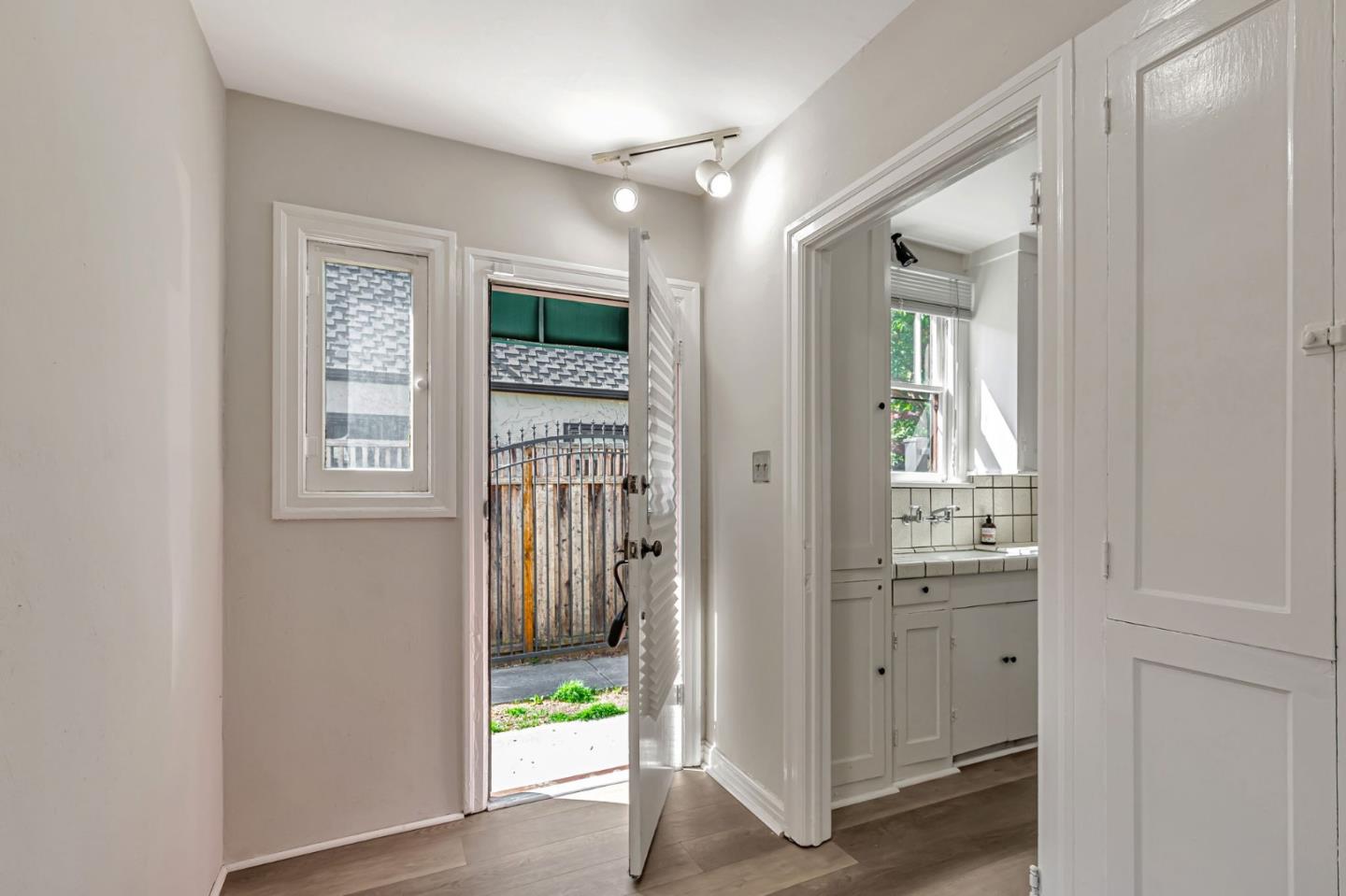 Detail Gallery Image 14 of 25 For 1044 Lincoln Ave, San Jose,  CA 95125 - – Beds | – Baths