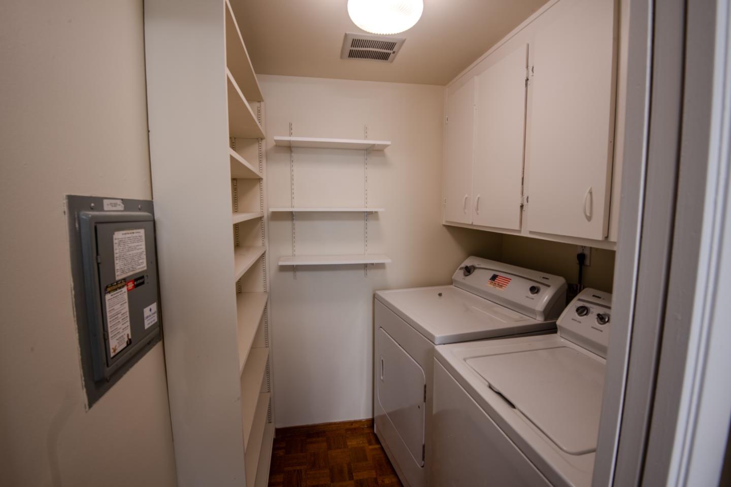 Detail Gallery Image 10 of 25 For 3350 La Mesa Dr #9,  San Carlos,  CA 94070 - 2 Beds | 2 Baths