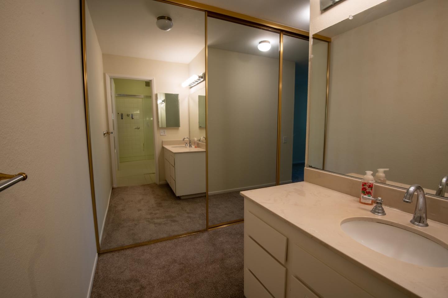 Detail Gallery Image 12 of 25 For 3350 La Mesa Dr #9,  San Carlos,  CA 94070 - 2 Beds | 2 Baths