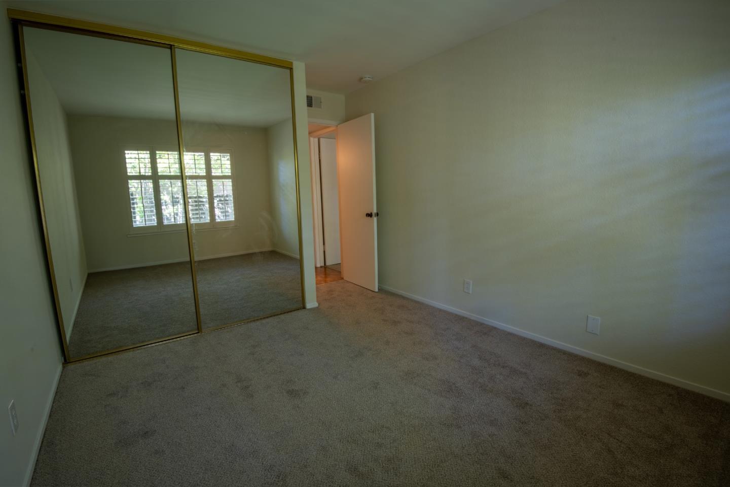 Detail Gallery Image 13 of 25 For 3350 La Mesa Dr #9,  San Carlos,  CA 94070 - 2 Beds | 2 Baths