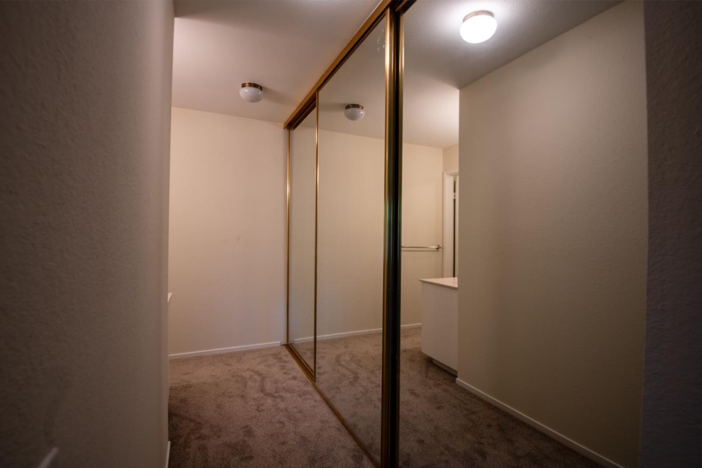 Detail Gallery Image 17 of 25 For 3350 La Mesa Dr #9,  San Carlos,  CA 94070 - 2 Beds | 2 Baths