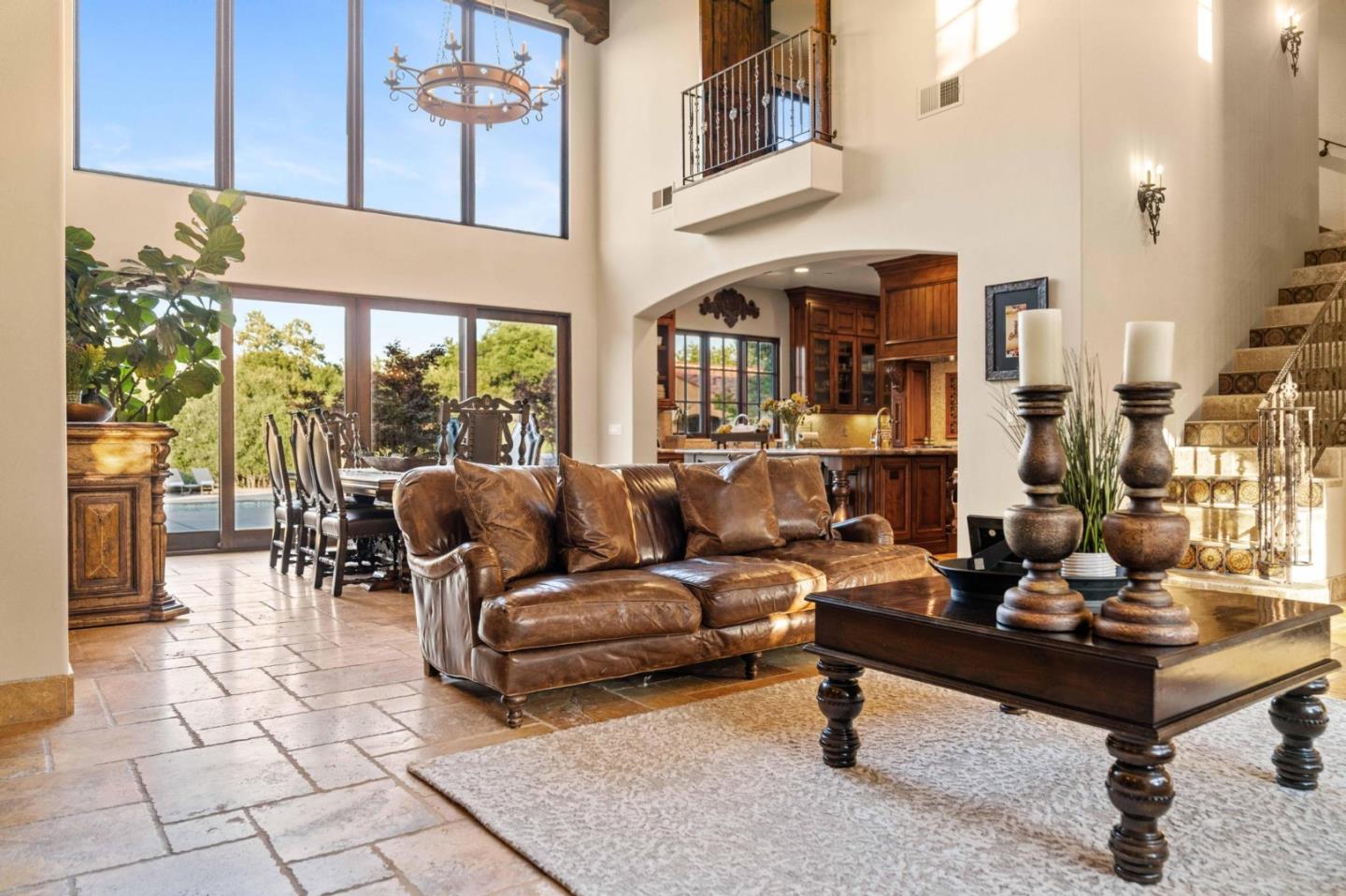 Detail Gallery Image 11 of 100 For 12220 Heritage Way, Gilroy,  CA 95020 - 5 Beds | 3/2 Baths