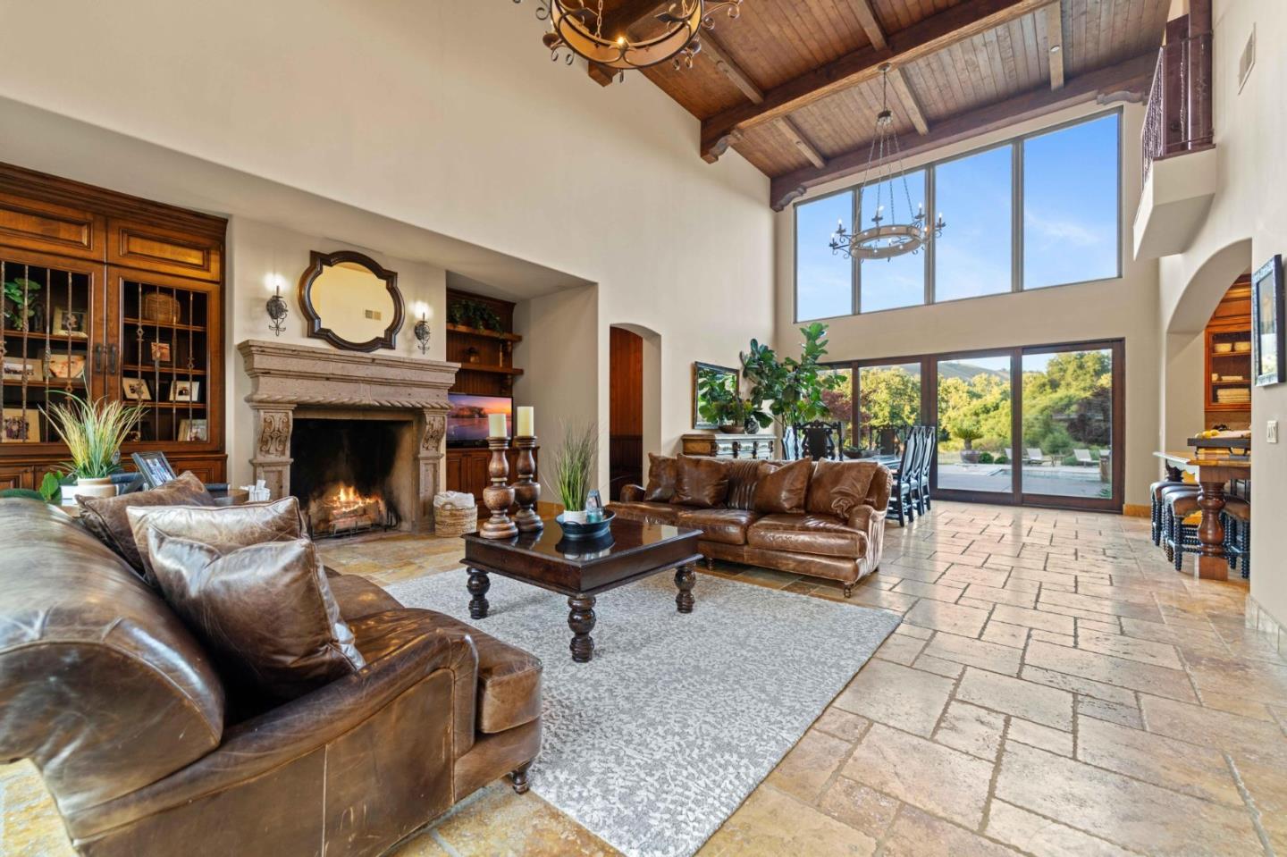 Detail Gallery Image 12 of 100 For 12220 Heritage Way, Gilroy,  CA 95020 - 5 Beds | 3/2 Baths