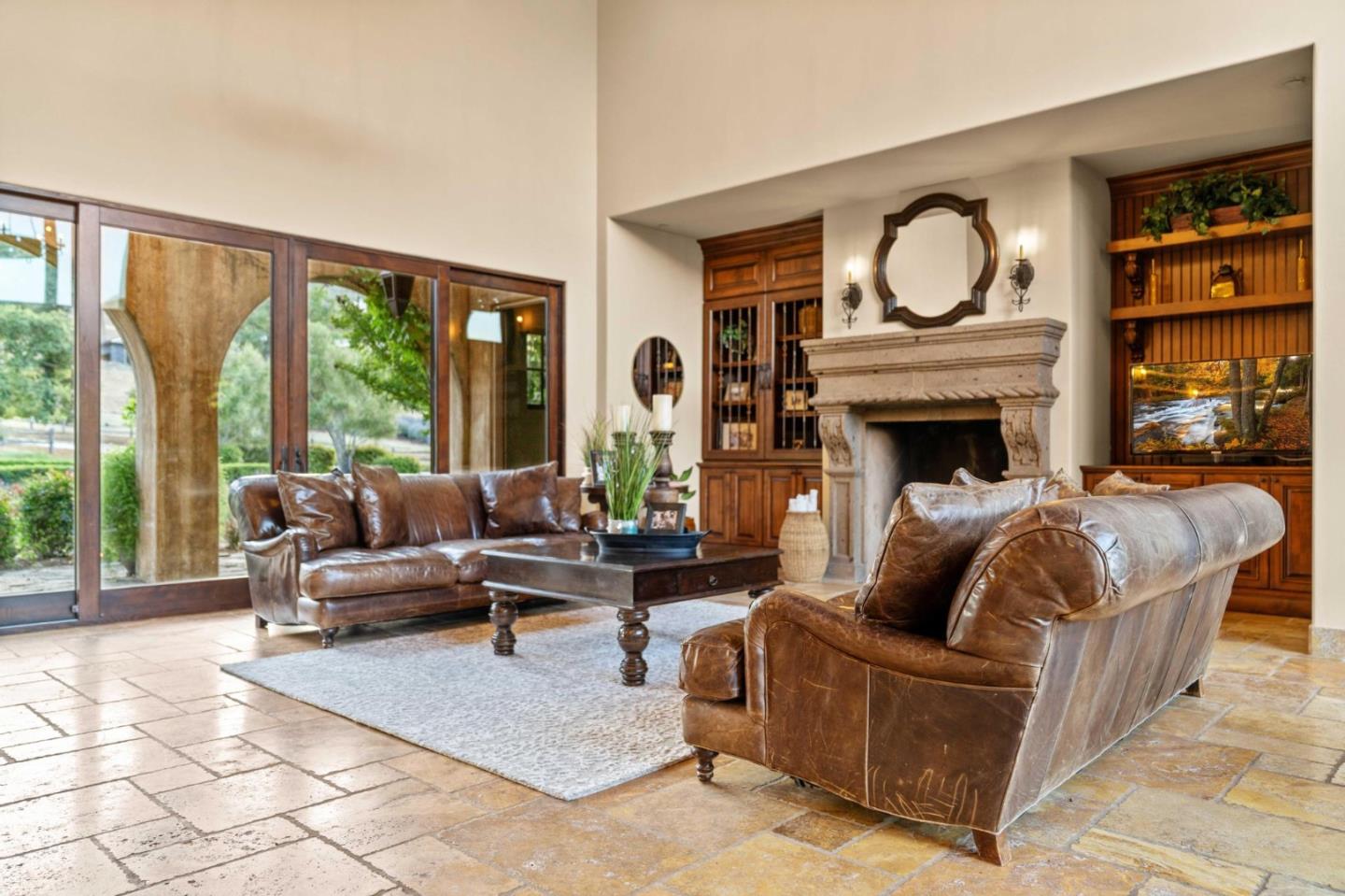 Detail Gallery Image 14 of 100 For 12220 Heritage Way, Gilroy,  CA 95020 - 5 Beds | 3/2 Baths