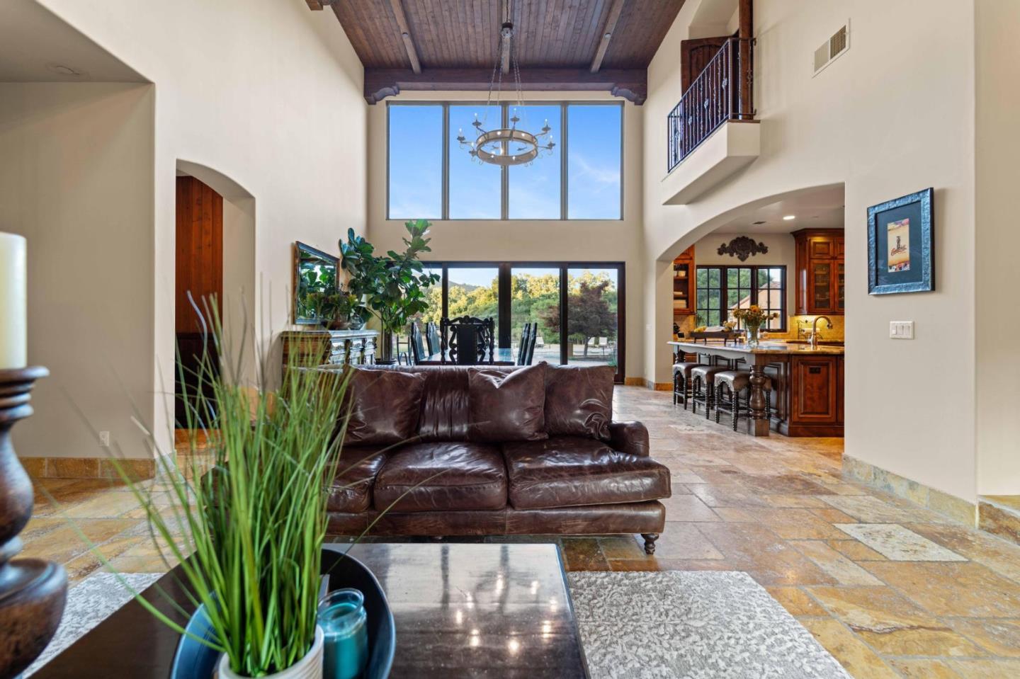 Detail Gallery Image 15 of 100 For 12220 Heritage Way, Gilroy,  CA 95020 - 5 Beds | 3/2 Baths