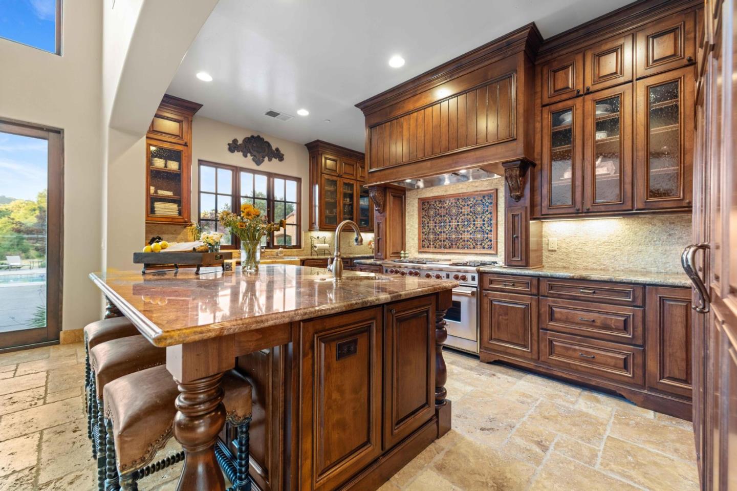 Detail Gallery Image 18 of 100 For 12220 Heritage Way, Gilroy,  CA 95020 - 5 Beds | 3/2 Baths