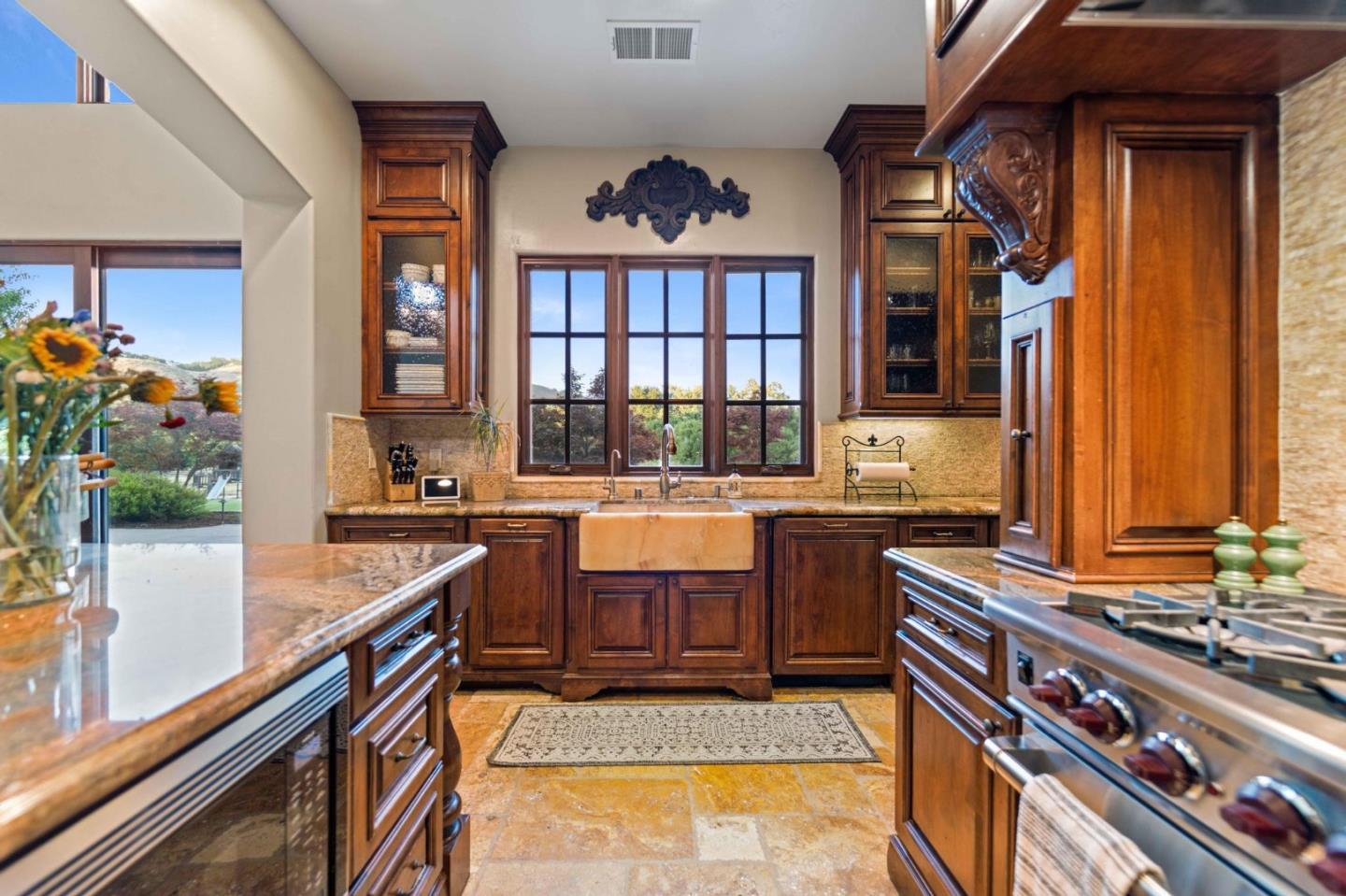 Detail Gallery Image 19 of 100 For 12220 Heritage Way, Gilroy,  CA 95020 - 5 Beds | 3/2 Baths