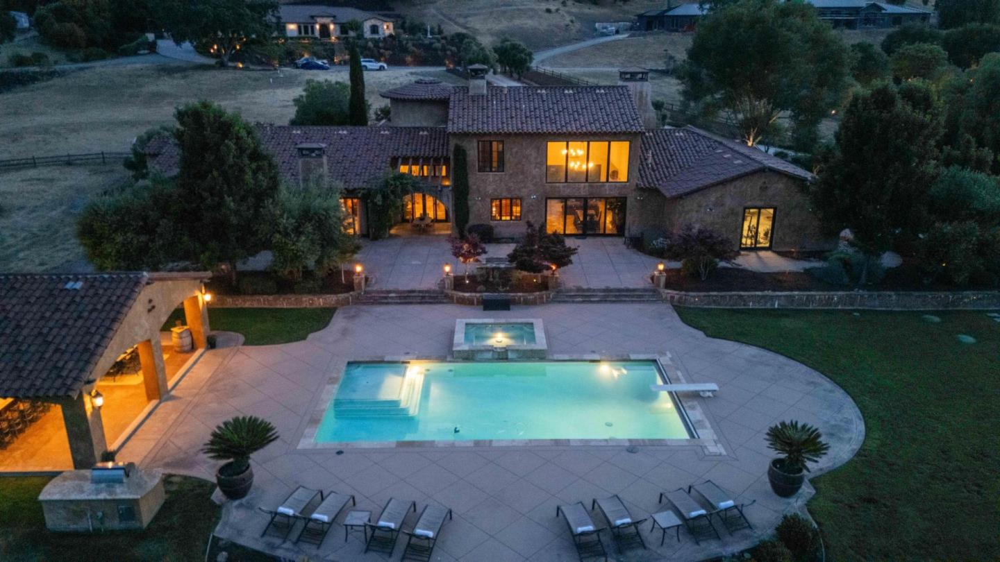 Detail Gallery Image 89 of 100 For 12220 Heritage Way, Gilroy,  CA 95020 - 5 Beds | 3/2 Baths