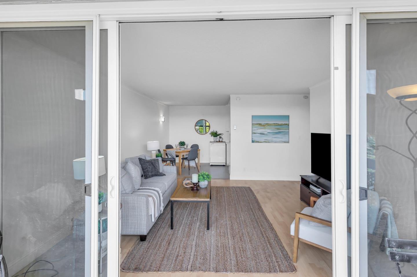 Detail Gallery Image 5 of 14 For 180 Dakota Ave #24,  Santa Cruz,  CA 95060 - 2 Beds | 1 Baths