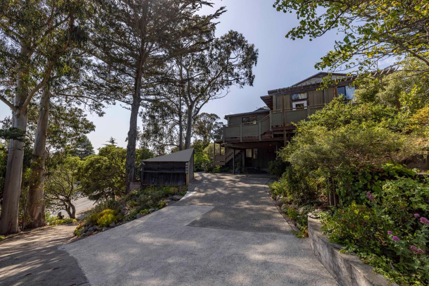 Detail Gallery Image 3 of 40 For 3405 Rio Rd, Carmel,  CA 93923 - 2 Beds | 2/1 Baths