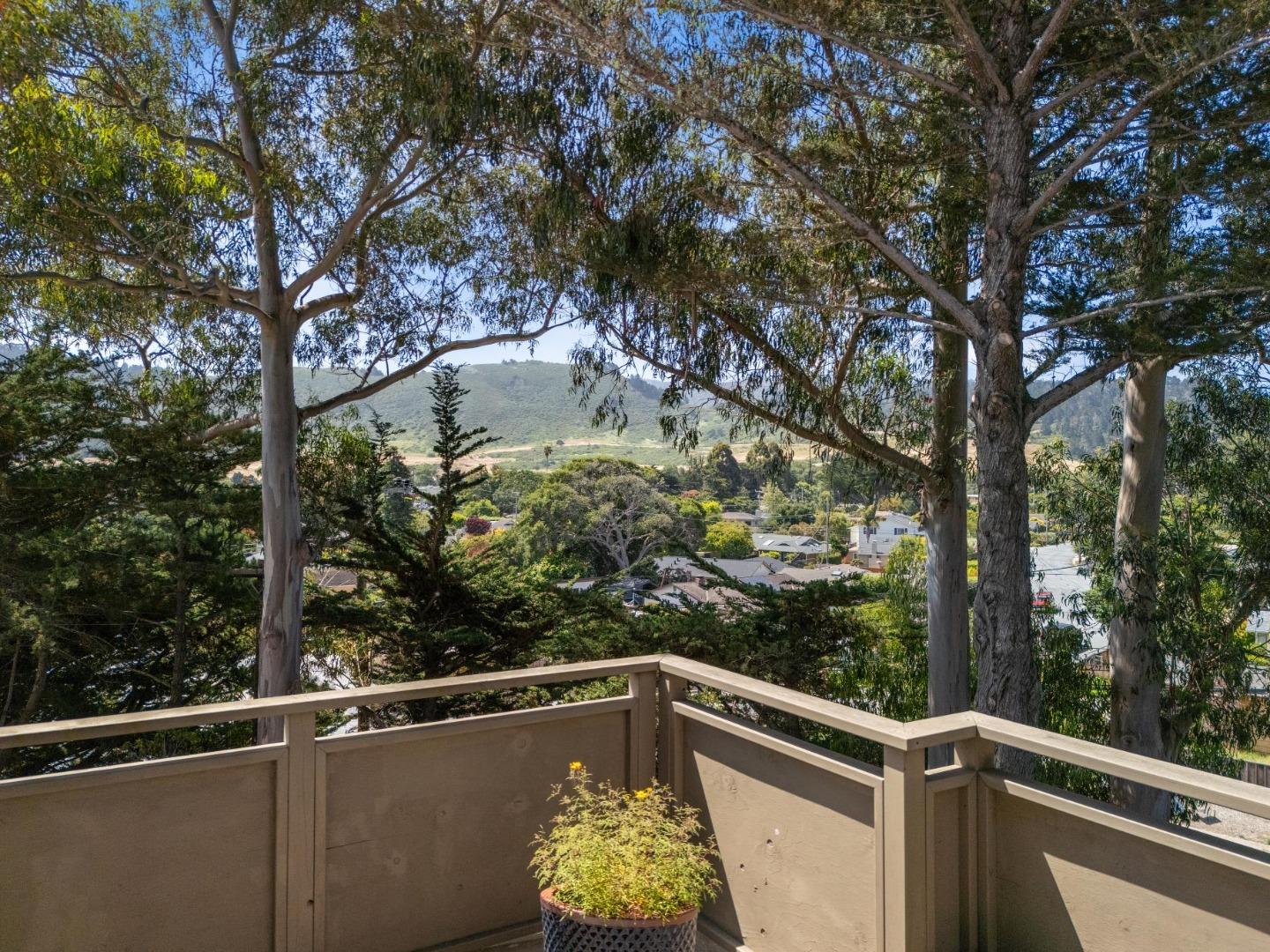 Detail Gallery Image 37 of 40 For 3405 Rio Rd, Carmel,  CA 93923 - 2 Beds | 2/1 Baths