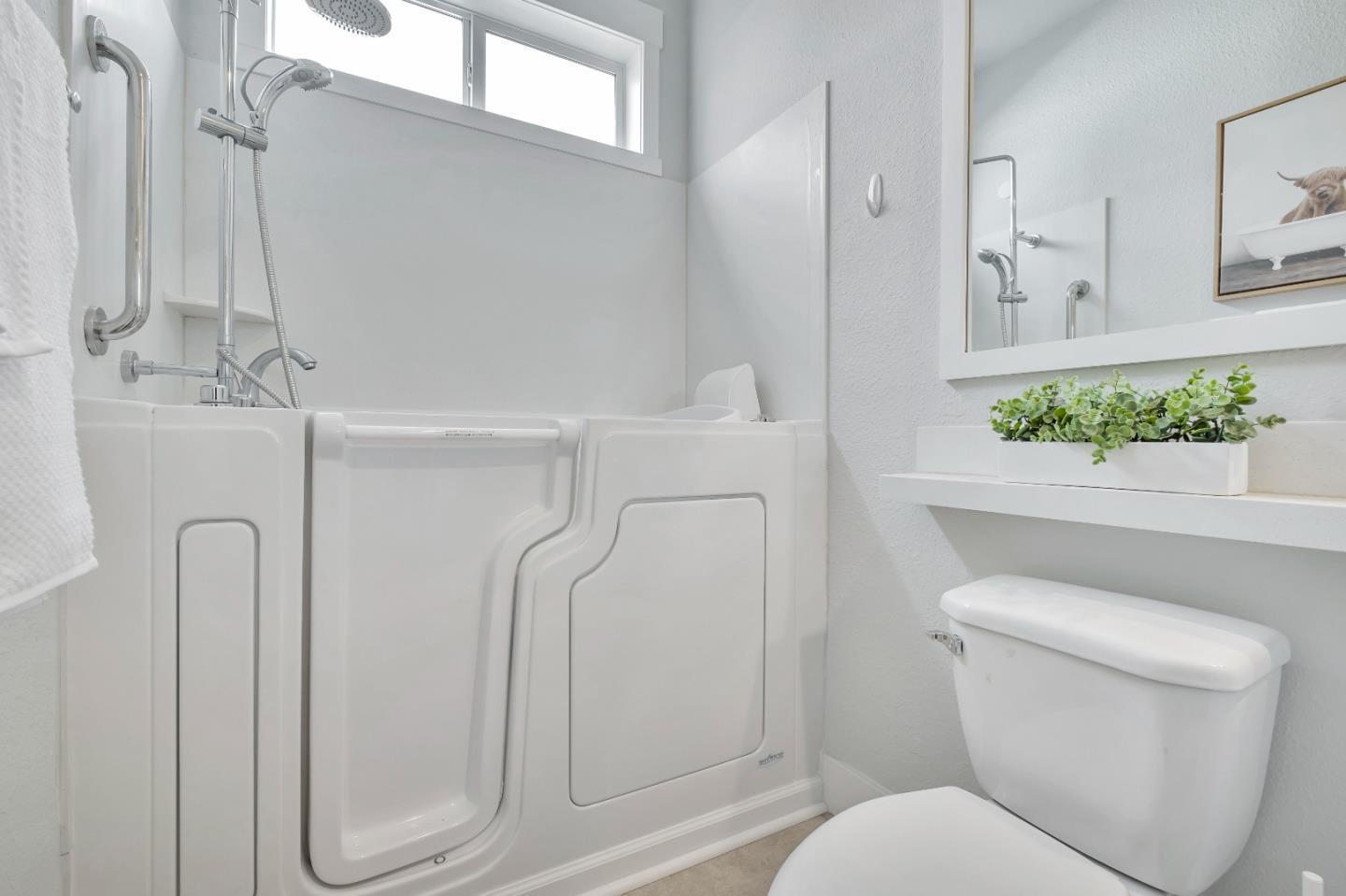 Detail Gallery Image 25 of 49 For 144 Holm Rd #5,  Watsonville,  CA 95076 - 3 Beds | 2 Baths