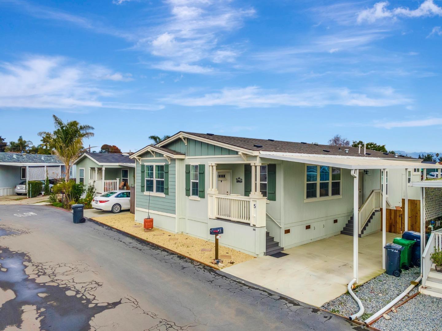 Detail Gallery Image 33 of 49 For 144 Holm Rd #5,  Watsonville,  CA 95076 - 3 Beds | 2 Baths