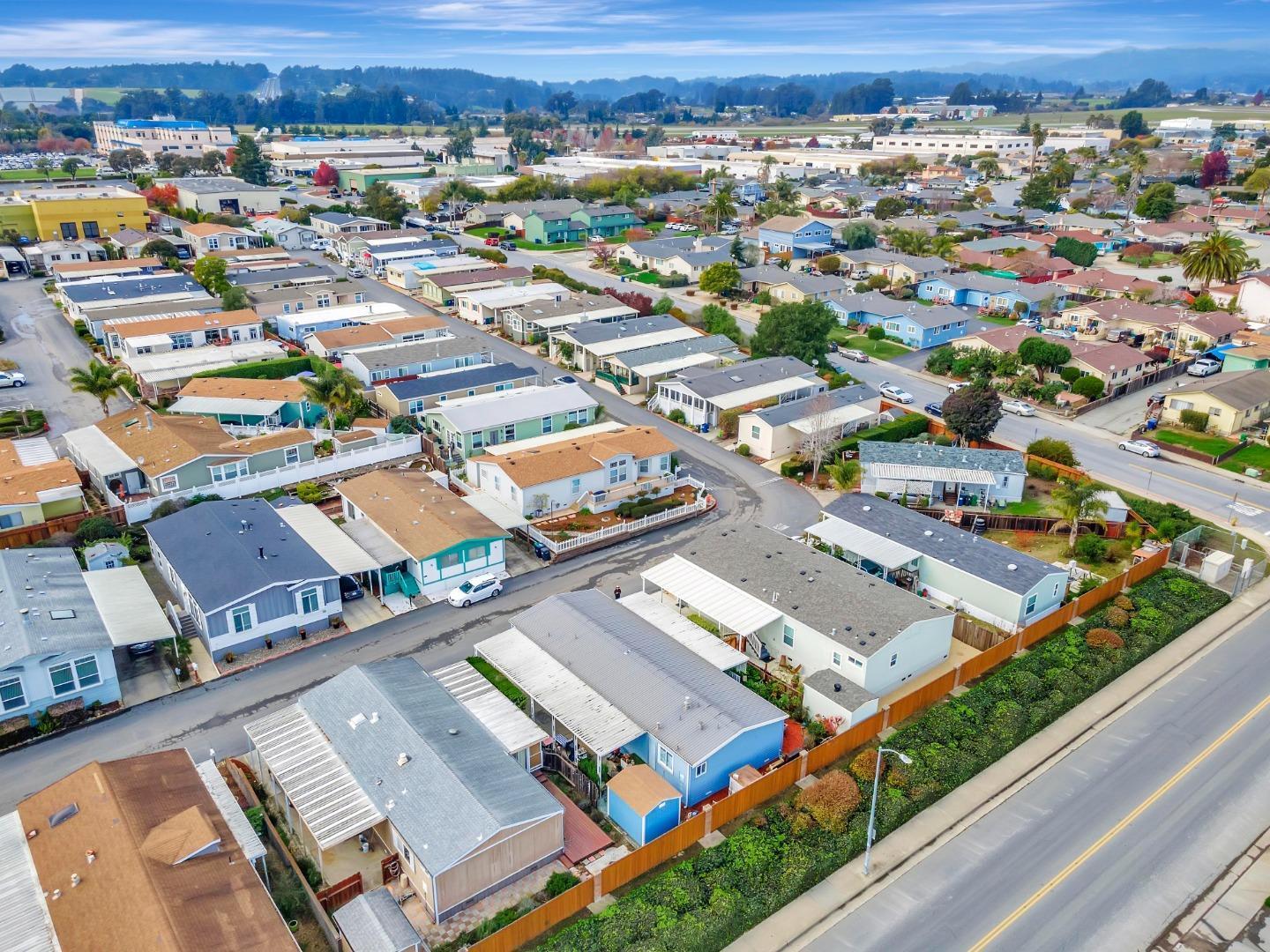 Detail Gallery Image 42 of 49 For 144 Holm Rd #5,  Watsonville,  CA 95076 - 3 Beds | 2 Baths