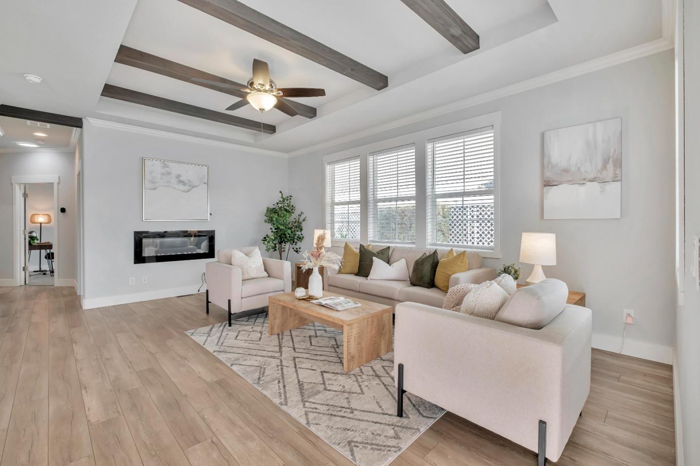Detail Gallery Image 6 of 49 For 144 Holm Rd #5,  Watsonville,  CA 95076 - 3 Beds | 2 Baths
