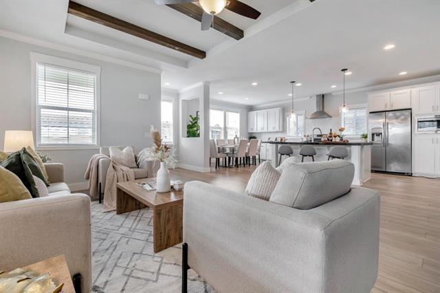 Detail Gallery Image 8 of 49 For 144 Holm Rd #5,  Watsonville,  CA 95076 - 3 Beds | 2 Baths
