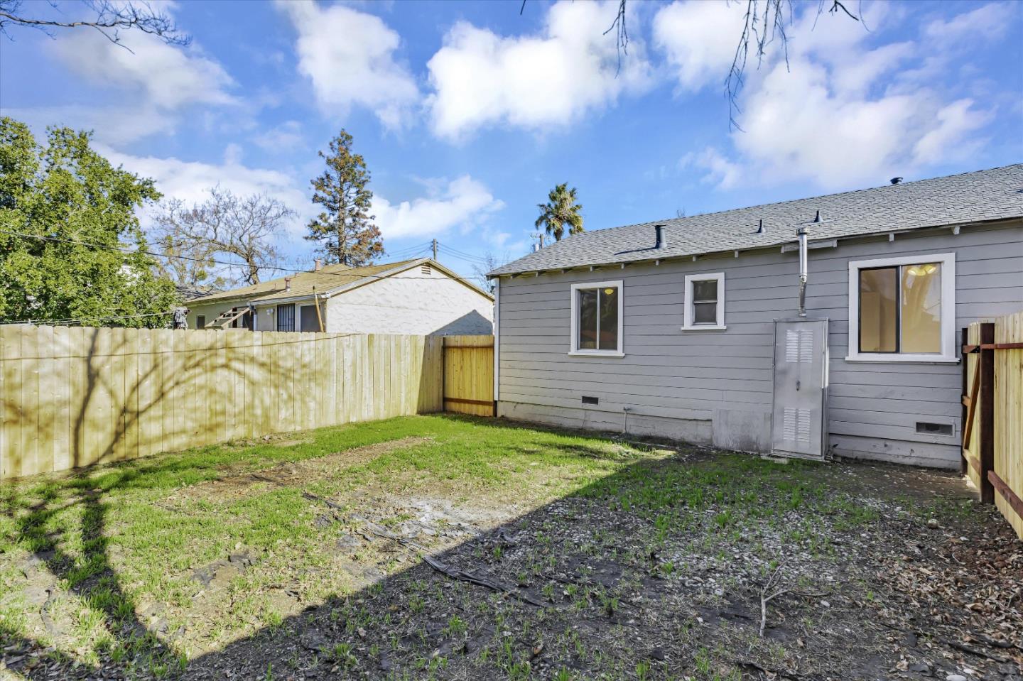 Detail Gallery Image 19 of 24 For 2343 Erickson St, Sacramento,  CA 95815 - – Beds | – Baths