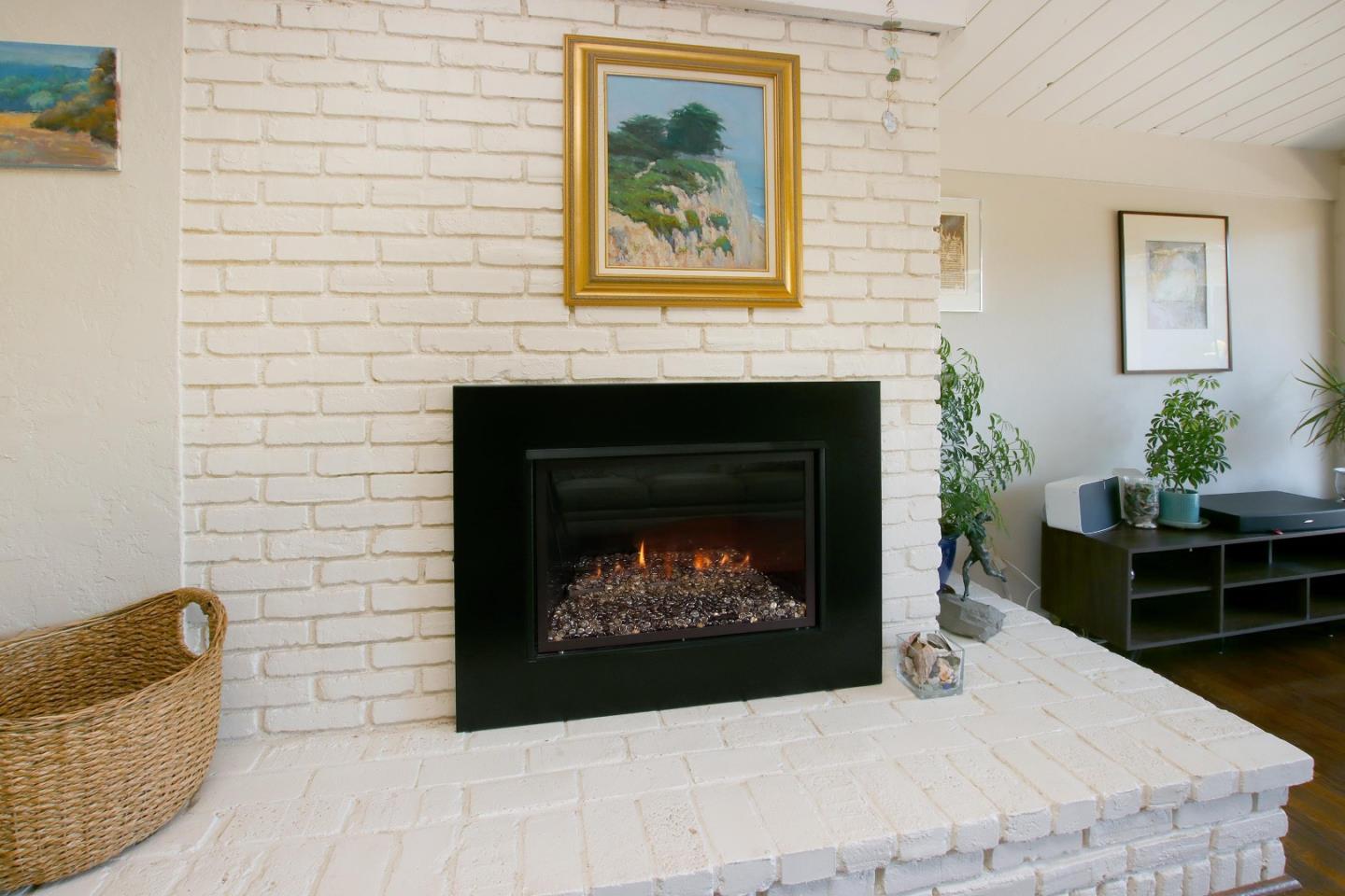 Detail Gallery Image 8 of 38 For 620 Rio Del Mar Blvd, Aptos,  CA 95003 - 4 Beds | 3 Baths
