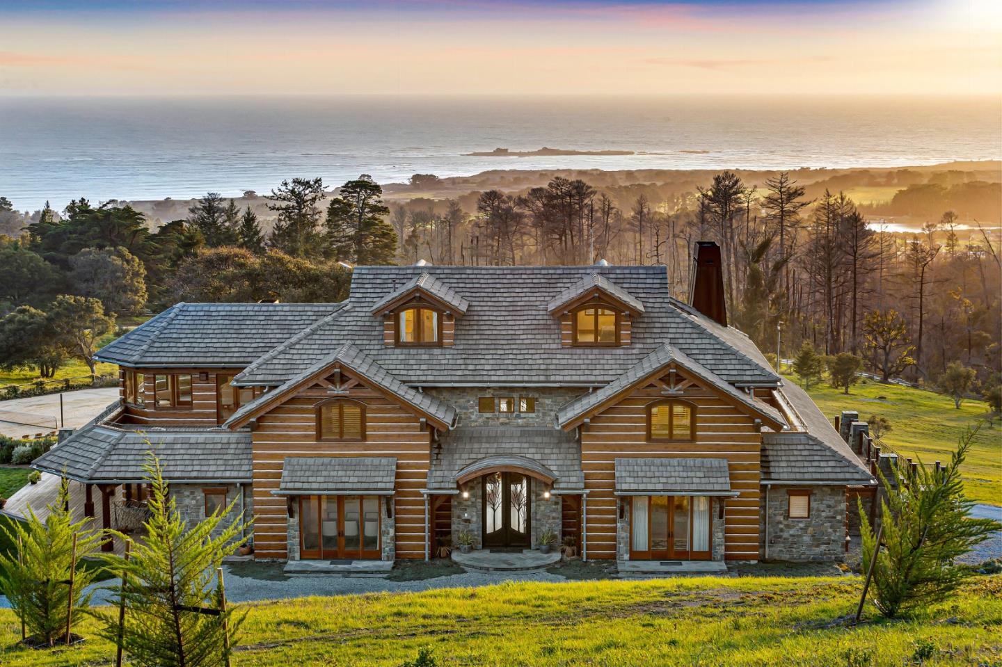 Detail Gallery Image 2 of 28 For 2088 Green Oaks, Pescadero,  CA 94060 - 7 Beds | 8/3 Baths
