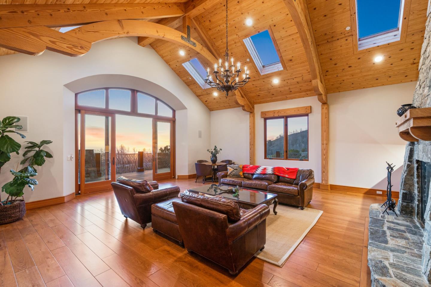 Detail Gallery Image 6 of 28 For 2088 Green Oaks, Pescadero,  CA 94060 - 7 Beds | 8/3 Baths