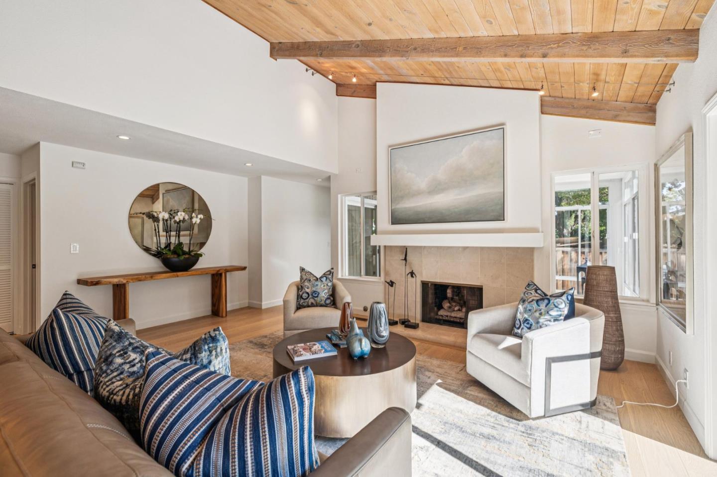 Detail Gallery Image 17 of 54 For 822 Mesa Ct, Palo Alto,  CA 94306 - 5 Beds | 3/1 Baths