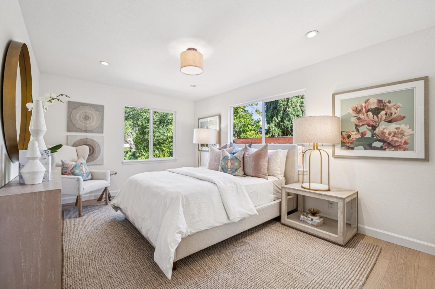 Detail Gallery Image 25 of 54 For 822 Mesa Ct, Palo Alto,  CA 94306 - 5 Beds | 3/1 Baths