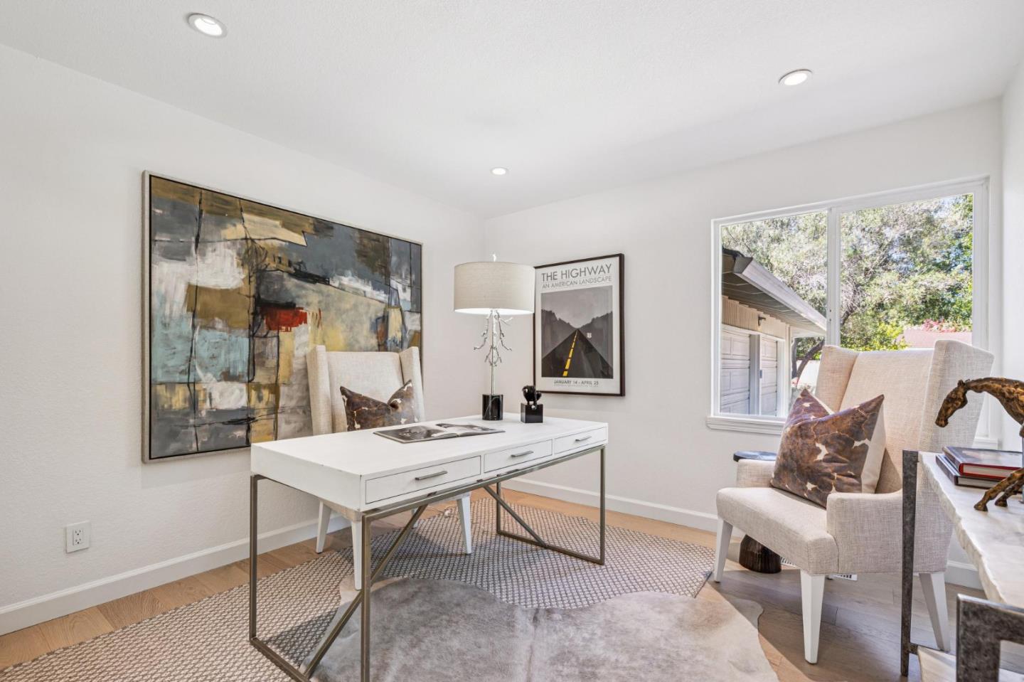 Detail Gallery Image 28 of 54 For 822 Mesa Ct, Palo Alto,  CA 94306 - 5 Beds | 3/1 Baths