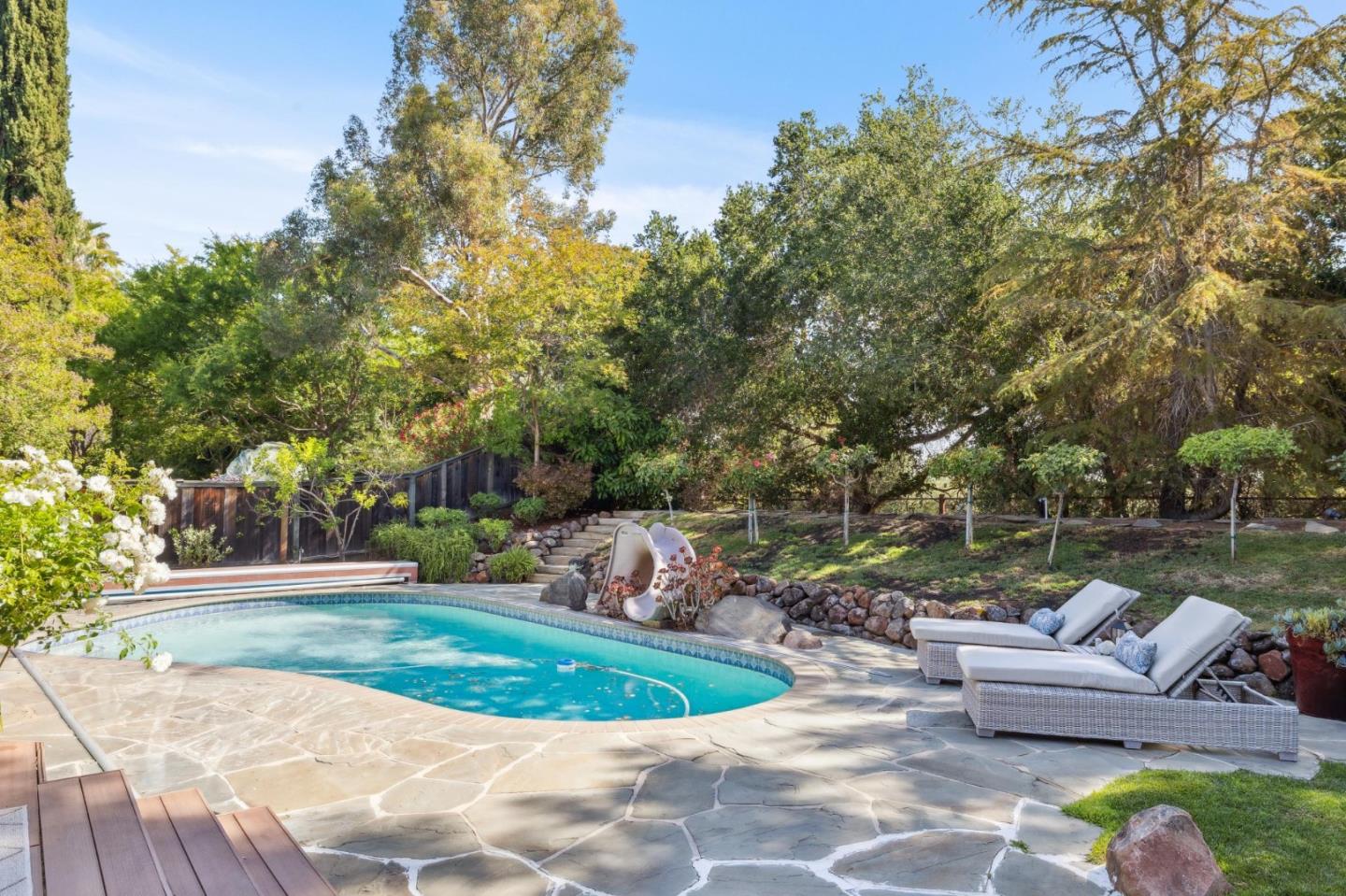 Detail Gallery Image 51 of 54 For 822 Mesa Ct, Palo Alto,  CA 94306 - 5 Beds | 3/1 Baths